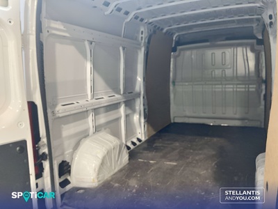Peugeot Boxer Furgon BlueHDi 140 S&S 335 L3H2 103 kW (140 CV) 24 Peugeot Boxer Furgon BlueHDi 140 S&S 335 L3H2 103 kW (140 CV) 24
