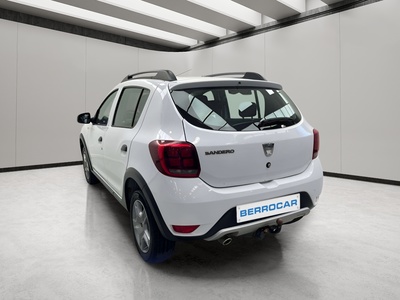 Dacia Sandero Stepway Essential TCe 66 kW (90 CV) 4 Dacia Sandero Stepway Essential TCe 66 kW (90 CV) 4