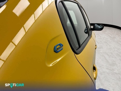 Peugeot e-208 Eléctrico Active 100 kW (136 CV) 15 Peugeot e-208 Eléctrico Active 100 kW (136 CV) 15