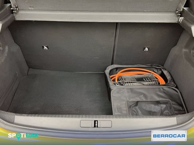 Peugeot e-208 Eléctrico Active 100 kW (136 CV) 7 Peugeot e-208 Eléctrico Active 100 kW (136 CV) 7