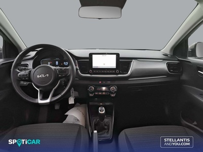 Kia Stonic 1.0 T-GDi MHEV Drive 74 kW (100 CV) 8 Kia Stonic 1.0 T-GDi MHEV Drive 74 kW (100 CV) 8