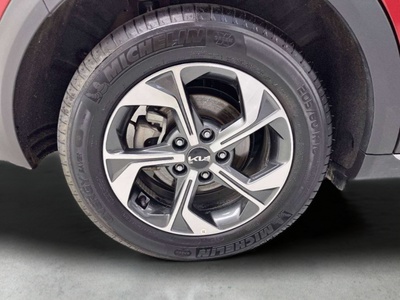 Kia XCeed 1.0 T-GDi Drive 74 kW (100 CV) 11 Kia XCeed 1.0 T-GDi Drive 74 kW (100 CV) 11