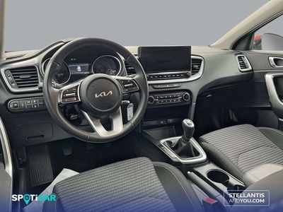 Kia XCeed 1.0 T-GDi Drive 74 kW (100 CV) 8 Kia XCeed 1.0 T-GDi Drive 74 kW (100 CV) 8