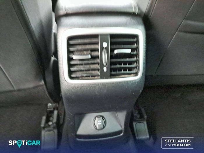 Kia Sportage 1.6 MHEV Drive 4x2 100 kW (136 CV) Vehículo usado en Sevilla Kia Sportage 1.6 MHEV Drive 4x2 100 kW (136 CV) Vehículo usado en Sevilla