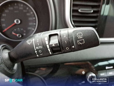 Kia Sportage 1.6 MHEV Drive 4x2 100 kW (136 CV) 16 Kia Sportage 1.6 MHEV Drive 4x2 100 kW (136 CV) 16