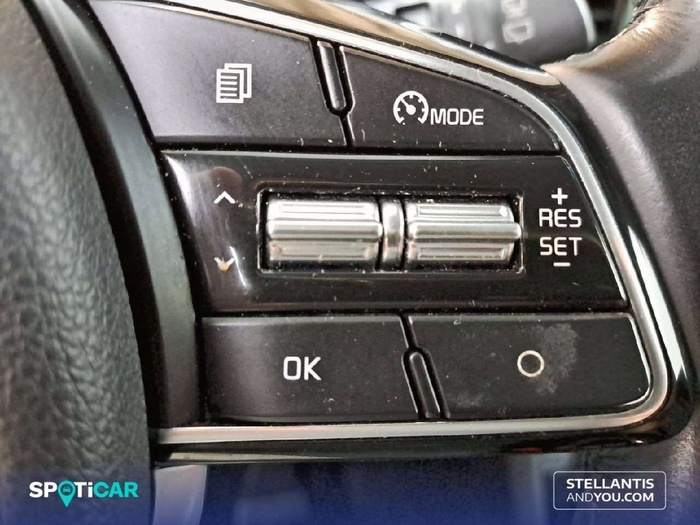 Kia Sportage 1.6 MHEV Drive 4x2 100 kW (136 CV) Vehículo usado en Sevilla Kia Sportage 1.6 MHEV Drive 4x2 100 kW (136 CV) Vehículo usado en Sevilla