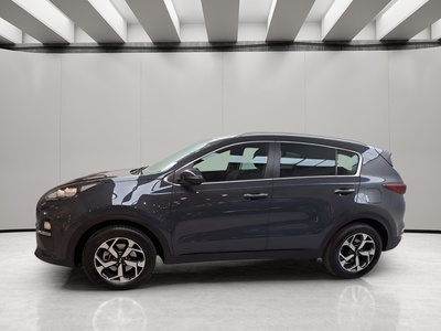 Kia Sportage 1.6 MHEV Drive 4x2 100 kW (136 CV) 4 Kia Sportage 1.6 MHEV Drive 4x2 100 kW (136 CV) 4