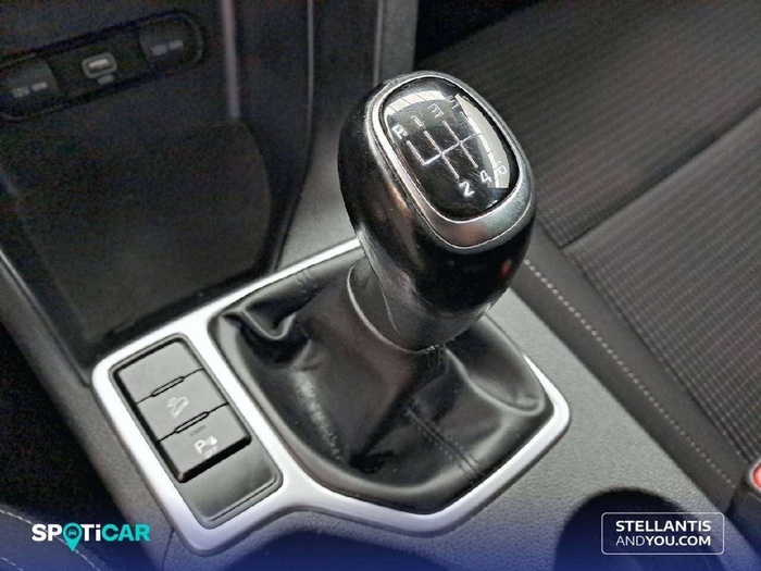 Kia Sportage 1.6 MHEV Drive 4x2 100 kW (136 CV) Vehículo usado en Sevilla Kia Sportage 1.6 MHEV Drive 4x2 100 kW (136 CV) Vehículo usado en Sevilla