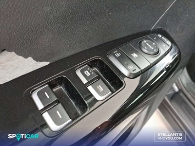 Kia Sportage 1.6 MHEV Drive 4x2 100 kW (136 CV) 12 Kia Sportage 1.6 MHEV Drive 4x2 100 kW (136 CV) 12