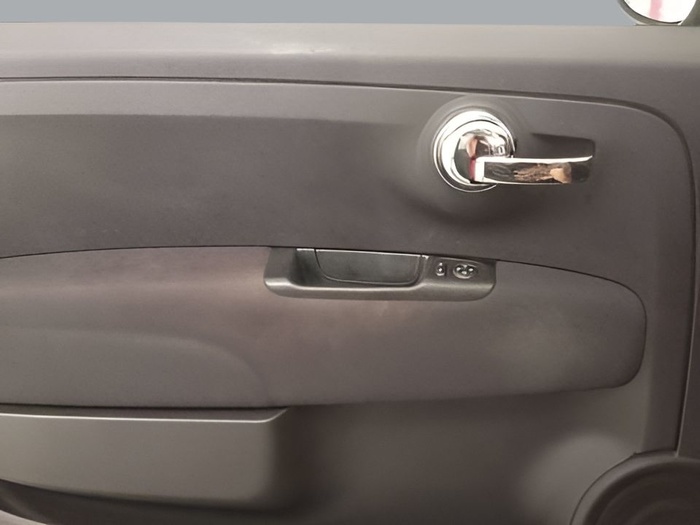 Fiat 500 1.2 8v Lounge 51 kW (69 CV) Vehículo usado en Sevilla Fiat 500 1.2 8v Lounge 51 kW (69 CV) Vehículo usado en Sevilla