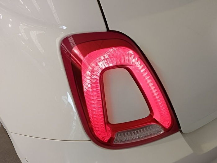 Fiat 500 1.2 8v Lounge 51 kW (69 CV) Vehículo usado en Sevilla Fiat 500 1.2 8v Lounge 51 kW (69 CV) Vehículo usado en Sevilla