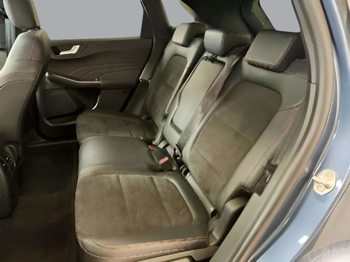 Ford Kuga 1.5 EcoBoost ST-Line X 4x2 110 kW (150 CV) Vehículo usado en Sevilla Ford Kuga 1.5 EcoBoost ST-Line X 4x2 110 kW (150 CV) Vehículo usado en Sevilla