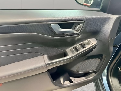 Ford Kuga 1.5 EcoBoost ST-Line X 4x2 110 kW (150 CV) 23 Ford Kuga 1.5 EcoBoost ST-Line X 4x2 110 kW (150 CV) 23