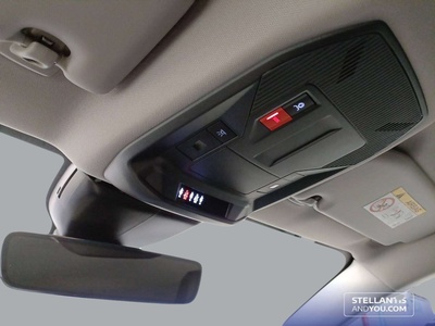 Citroen C5 X Hybrid 225 Shine Pack e-EAT8 165 kW (225 CV) 20 Citroen C5 X Hybrid 225 Shine Pack e-EAT8 165 kW (225 CV) 20