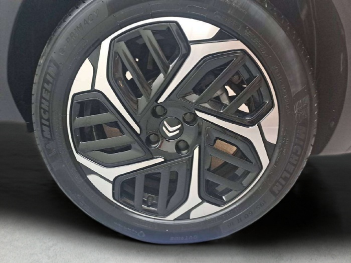 Citroen C4 PureTech 130 S&S Plus 96 kW (131 CV) Vehículo usado en Sevilla Citroen C4 PureTech 130 S&S Plus 96 kW (131 CV) Vehículo usado en Sevilla