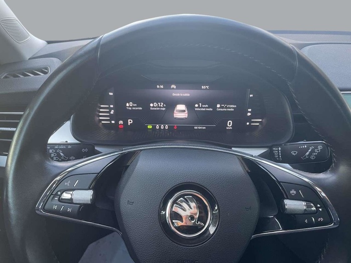 Skoda Kamiq 1.0 TSI Emotion DSG 81 kW (110 CV) Vehículo usado en Sevilla Skoda Kamiq 1.0 TSI Emotion DSG 81 kW (110 CV) Vehículo usado en Sevilla