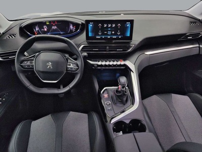 Peugeot 3008 BlueHDi 130 S&S Active Pack EAT8 96 kW (130 CV) 14 Peugeot 3008 BlueHDi 130 S&S Active Pack EAT8 96 kW (130 CV) 14