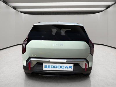 Kia EV3 Air Standard Range 150 kW (204 CV) 8 Kia EV3 Air Standard Range 150 kW (204 CV) 8