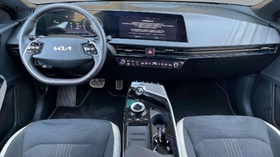 Kia EV6 GT-Line 77,4kWh Long Range AWD 239 kW (325 CV) 17 Kia EV6 GT-Line 77,4kWh Long Range AWD 239 kW (325 CV) 17