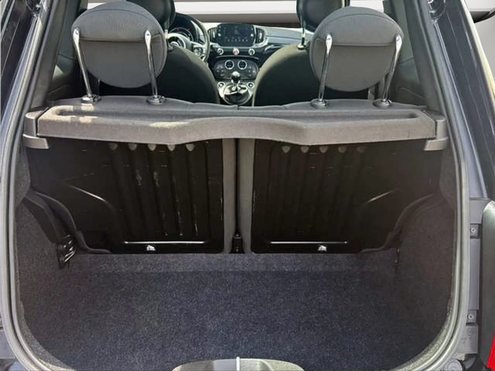 Fiat 500 1.0 Hybrid Dolcevita 51 kW (70 CV) Vehículo usado en Sevilla Fiat 500 1.0 Hybrid Dolcevita 51 kW (70 CV) Vehículo usado en Sevilla