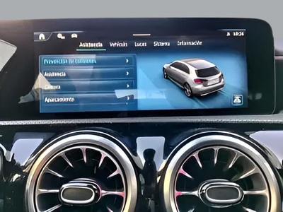 Mercedes-Benz Clase A 180 100 kW (136 CV) 29 Mercedes-Benz Clase A 180 100 kW (136 CV) 29