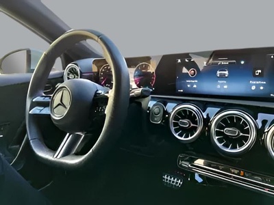 Mercedes-Benz Clase A 180 100 kW (136 CV) 20 Mercedes-Benz Clase A 180 100 kW (136 CV) 20