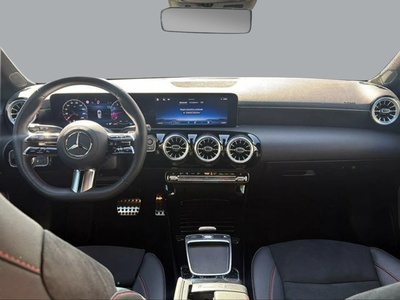 Mercedes-Benz Clase A 180 100 kW (136 CV) 8 Mercedes-Benz Clase A 180 100 kW (136 CV) 8