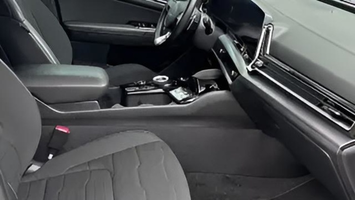 Kia Sportage 1.6 T-GDi MHEV Tech 4x2 112 kW (150 CV) KM0 en Sevilla Kia Sportage 1.6 T-GDi MHEV Tech 4x2 112 kW (150 CV) KM0 en Sevilla