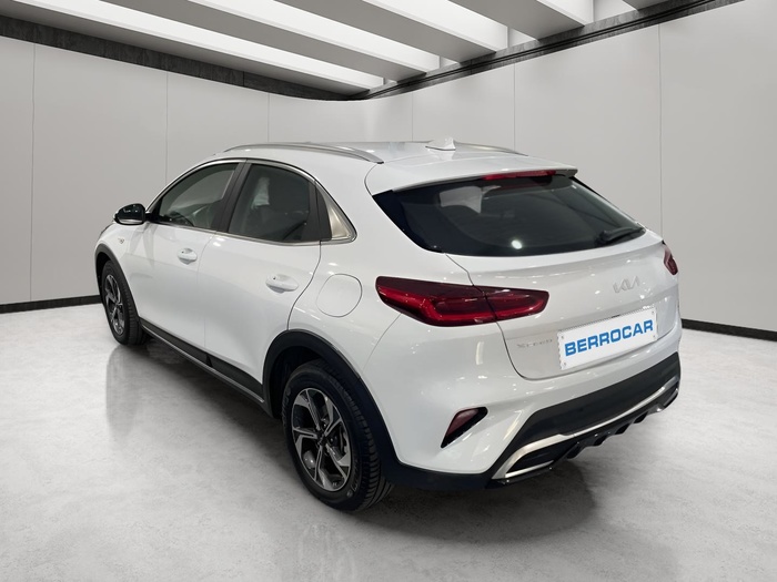 Kia XCeed 1.0 T-GDi Drive 88 kW (120 CV) Vehículo usado en Sevilla Kia XCeed 1.0 T-GDi Drive 88 kW (120 CV) Vehículo usado en Sevilla