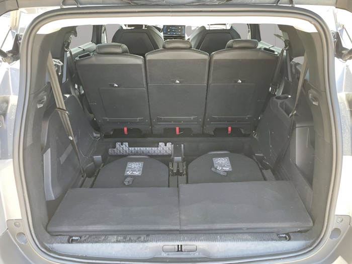 Peugeot 5008 PureTech 130 S&S Allure Pack 96 kW (130 CV) Vehículo usado en Sevilla Peugeot 5008 PureTech 130 S&S Allure Pack 96 kW (130 CV) Vehículo usado en Sevilla