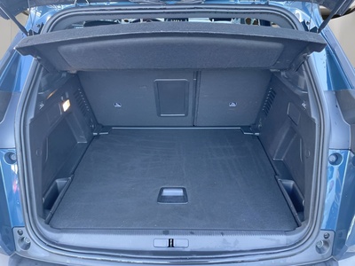 Peugeot 3008 PureTech 130 S&S Allure Pack 96 kW (130 CV) 6 Peugeot 3008 PureTech 130 S&S Allure Pack 96 kW (130 CV) 6