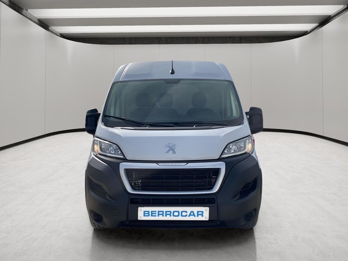 Peugeot Boxer Furgon BlueHDi 140 S&S 435 L3H2 103 kW (140 CV) Vehículo usado en Sevilla Peugeot Boxer Furgon BlueHDi 140 S&S 435 L3H2 103 kW (140 CV) Vehículo usado en Sevilla