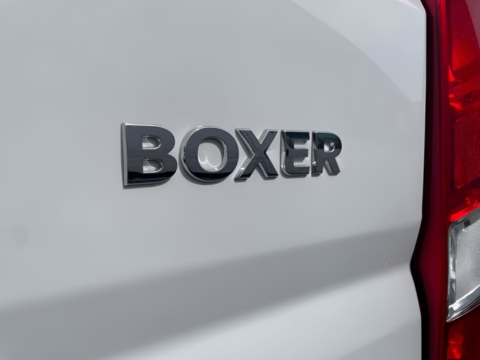 Peugeot Boxer Furgon BlueHDi 140 S&S 435 L3H2 103 kW (140 CV) Vehículo usado en Sevilla Peugeot Boxer Furgon BlueHDi 140 S&S 435 L3H2 103 kW (140 CV) Vehículo usado en Sevilla