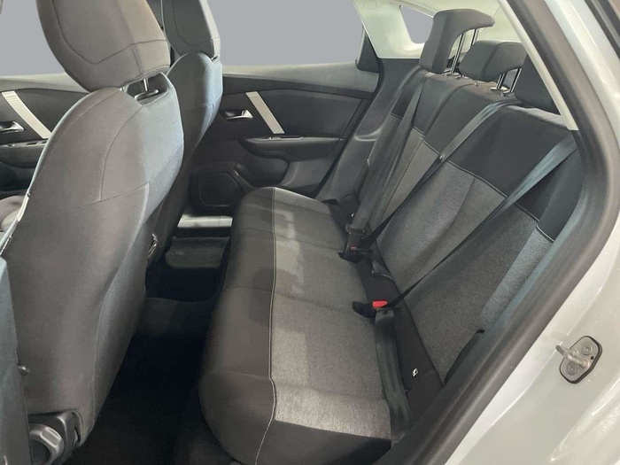 Citroen C4 X PureTech 100 S&S 6v You 75 kW (102 CV) Vehículo usado en Sevilla Citroen C4 X PureTech 100 S&S 6v You 75 kW (102 CV) Vehículo usado en Sevilla