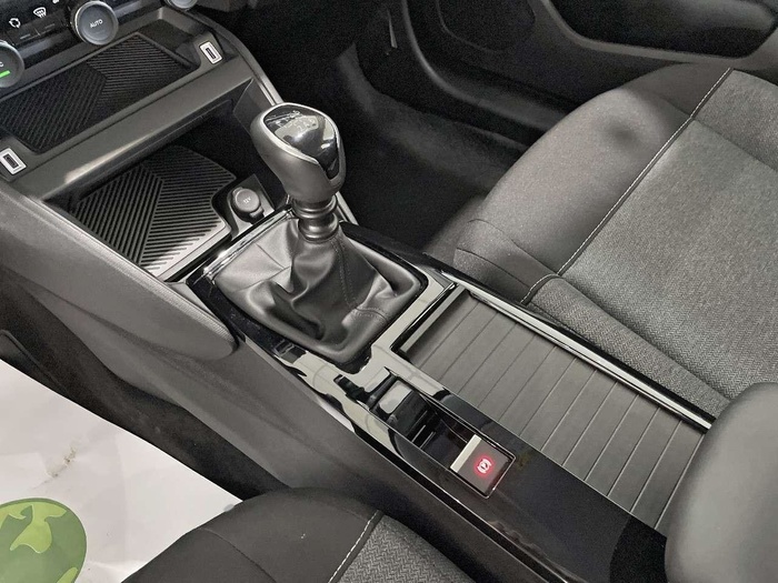 Citroen C4 X PureTech 100 S&S 6v You 75 kW (102 CV) Vehículo usado en Sevilla Citroen C4 X PureTech 100 S&S 6v You 75 kW (102 CV) Vehículo usado en Sevilla