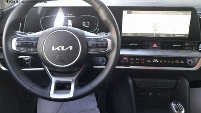 Kia Sportage 1.6 T-GDi MHEV Drive 4x2 112 kW (150 CV) 17 Kia Sportage 1.6 T-GDi MHEV Drive 4x2 112 kW (150 CV) 17