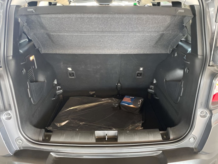 Jeep Renegade 1.0G Night Eagle II 4x2 88 kW (120 CV) Vehículo usado en Sevilla Jeep Renegade 1.0G Night Eagle II 4x2 88 kW (120 CV) Vehículo usado en Sevilla