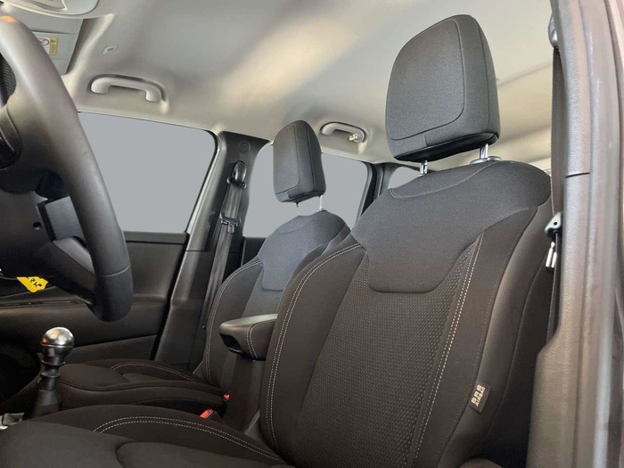 Jeep Renegade 1.0G Night Eagle II 4x2 88 kW (120 CV) Vehículo usado en Sevilla Jeep Renegade 1.0G Night Eagle II 4x2 88 kW (120 CV) Vehículo usado en Sevilla