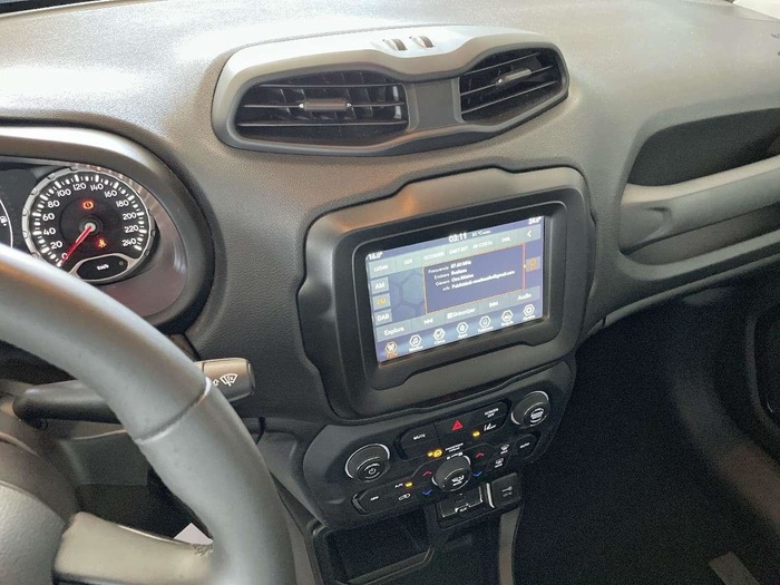 Jeep Renegade 1.0G Night Eagle II 4x2 88 kW (120 CV) Vehículo usado en Sevilla Jeep Renegade 1.0G Night Eagle II 4x2 88 kW (120 CV) Vehículo usado en Sevilla