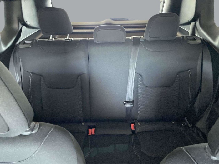 Jeep Renegade 1.0G Night Eagle II 4x2 88 kW (120 CV) Vehículo usado en Sevilla Jeep Renegade 1.0G Night Eagle II 4x2 88 kW (120 CV) Vehículo usado en Sevilla