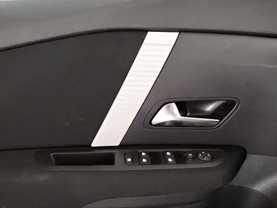 Citroen C4 Hybrid 136 e-DCS6 Business Edition 100 kW (136 CV) 11 Citroen C4 Hybrid 136 e-DCS6 Business Edition 100 kW (136 CV) 11