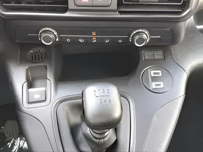 Citroen Berlingo BlueHDi 100 S&S Plus Talla M 75 kW (102 CV) 21 Citroen Berlingo BlueHDi 100 S&S Plus Talla M 75 kW (102 CV) 21