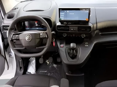 Citroen Berlingo BlueHDi 100 S&S Plus Talla M 75 kW (102 CV) 30 Citroen Berlingo BlueHDi 100 S&S Plus Talla M 75 kW (102 CV) 30