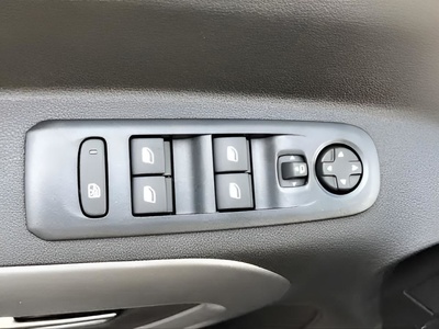 Citroen Berlingo BlueHDi 100 S&S Plus Talla M 75 kW (102 CV) 13 Citroen Berlingo BlueHDi 100 S&S Plus Talla M 75 kW (102 CV) 13