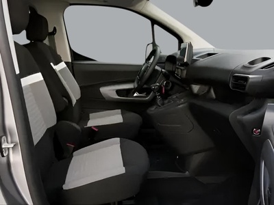 Citroen Berlingo BlueHDi 100 S&S Plus Talla M 75 kW (102 CV) 9 Citroen Berlingo BlueHDi 100 S&S Plus Talla M 75 kW (102 CV) 9