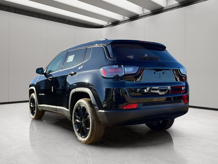 Jeep Compass 1.5 MHEV eHybrid Summit DCT 96 kW (130 CV) KM0 en Sevilla Jeep Compass 1.5 MHEV eHybrid Summit DCT 96 kW (130 CV) KM0 en Sevilla