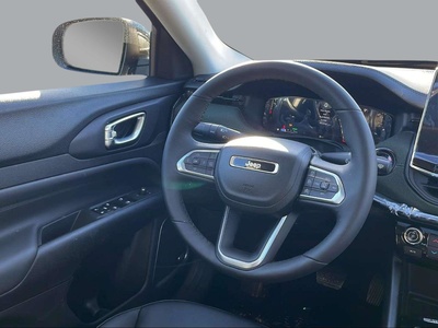 Jeep Compass 1.5 MHEV eHybrid Summit DCT 96 kW (130 CV) 12 Jeep Compass 1.5 MHEV eHybrid Summit DCT 96 kW (130 CV) 12