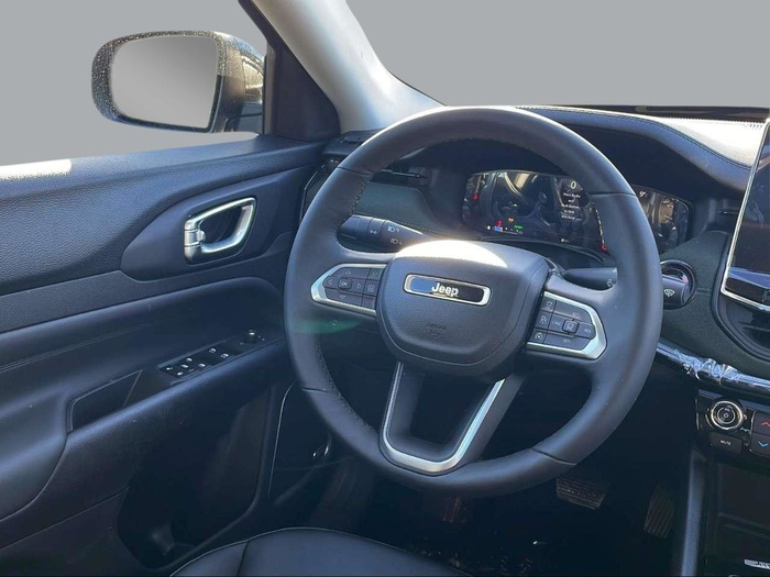 Jeep Compass 1.5 MHEV eHybrid Summit DCT 96 kW (130 CV) KM0 en Sevilla Jeep Compass 1.5 MHEV eHybrid Summit DCT 96 kW (130 CV) KM0 en Sevilla