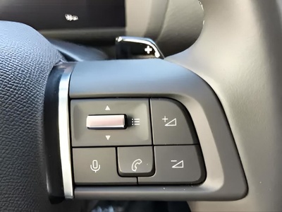 Citroen C4 Hybrid 136 e-DCS6 Business Edition 100 kW (136 CV) 22 Citroen C4 Hybrid 136 e-DCS6 Business Edition 100 kW (136 CV) 22