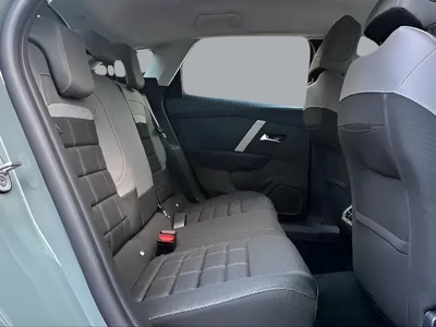 Citroen C4 Hybrid 136 e-DCS6 Business Edition 100 kW (136 CV) 10 Citroen C4 Hybrid 136 e-DCS6 Business Edition 100 kW (136 CV) 10